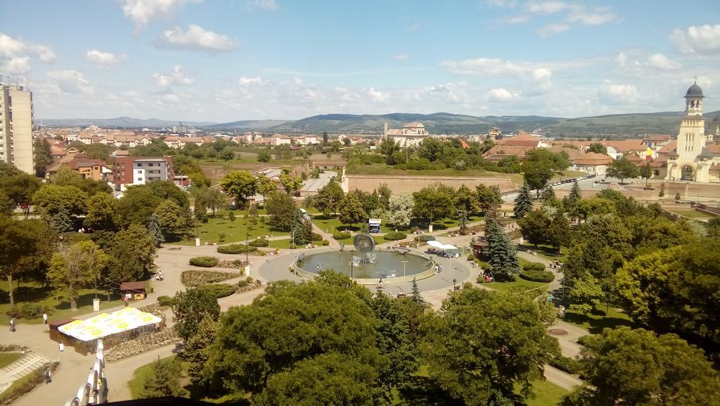 Panoramic Apartment Alba Iulia Exterior foto